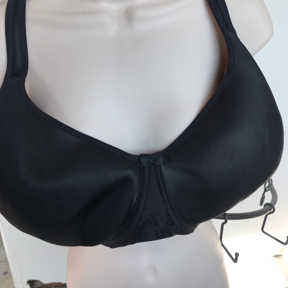 Elomi bra size 40H
